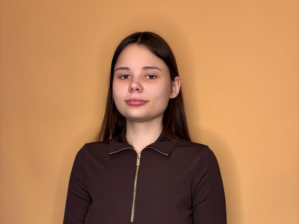 Augustahelme's profile - Image n°0