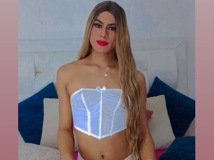 Aurimelvalentina's profile - Image n°3