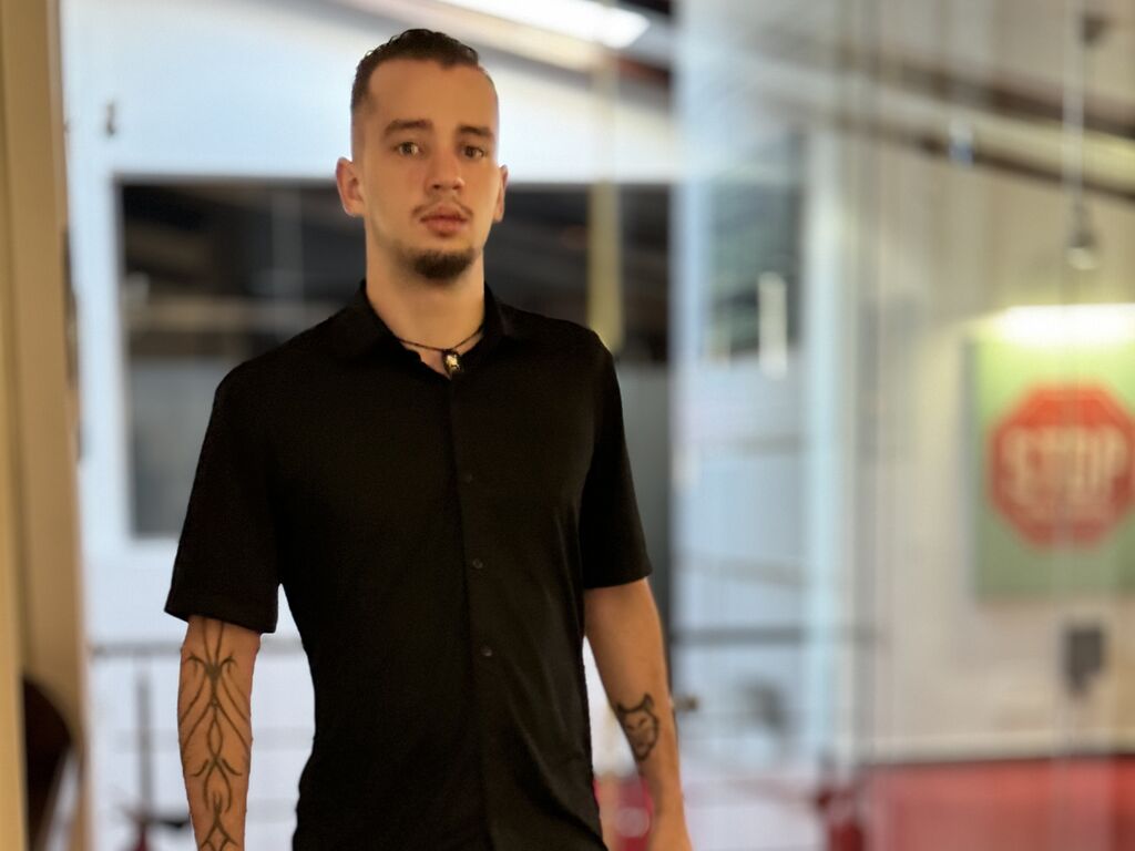 Austinarlo's profile - Image n°1