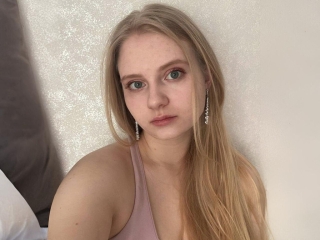 Webcam sex con Avrorakiim