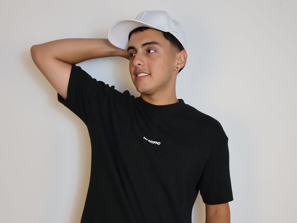 Axelladino's profile - Image n°1