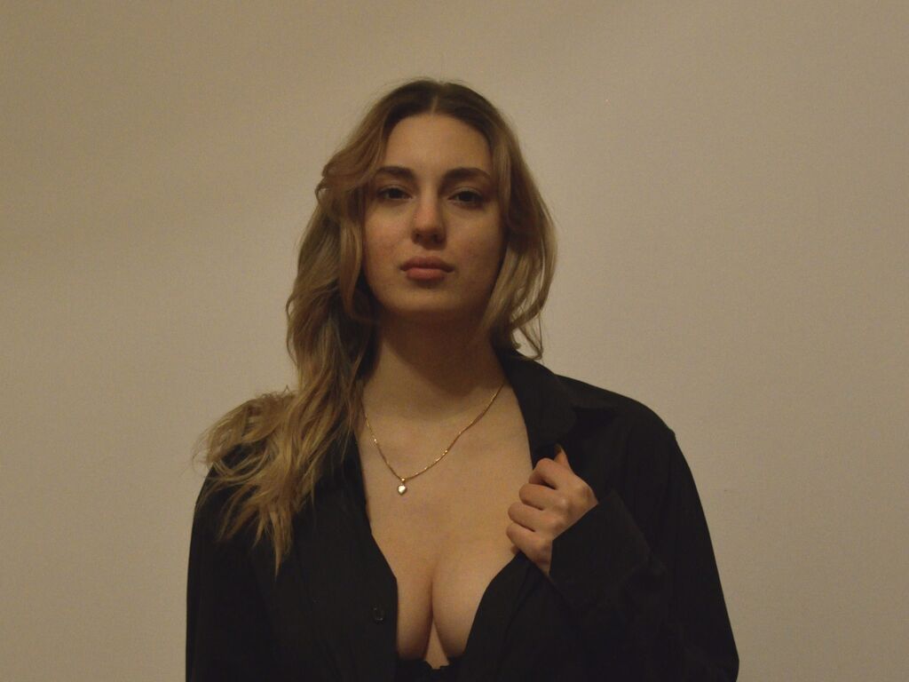 Ayajohns's profile - Image n°0