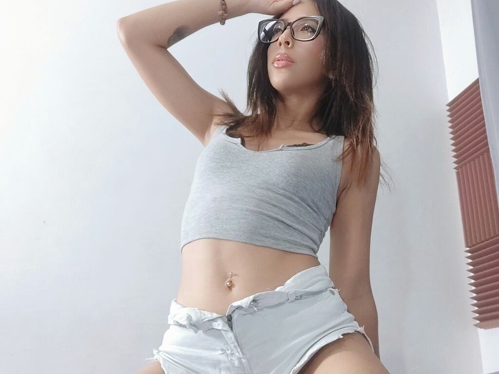 Ayanagrey's profile - Image n°1