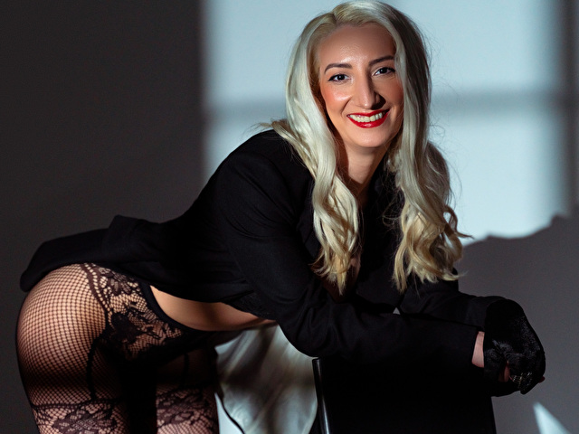 AylaLavine's profile - Image n°30