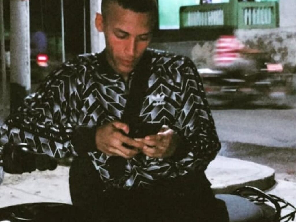 Aylensantos's profile - Image n°0
