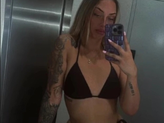 Sexcam Live Show von Babykoko