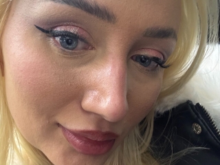 Sexcam Porn von Babyyybluexx
