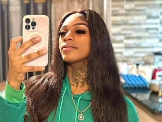 Sexo por webcam con Badgirlgirl