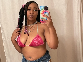 Webcam sex with Bambidathotnextdoor