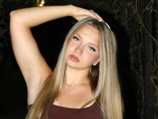 Sexo por webcam con Barbaranguyen