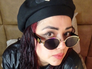 Sexo por webcam con Bayoliosloni