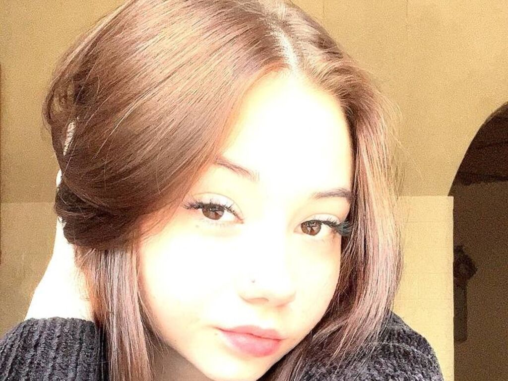 Beatrixcheckley's profile - Image n°0