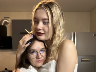 Beckyandmayda's Sexcam