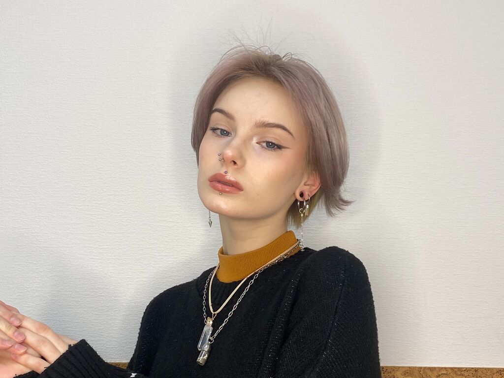 Beckybisbee's profile - Image n°0