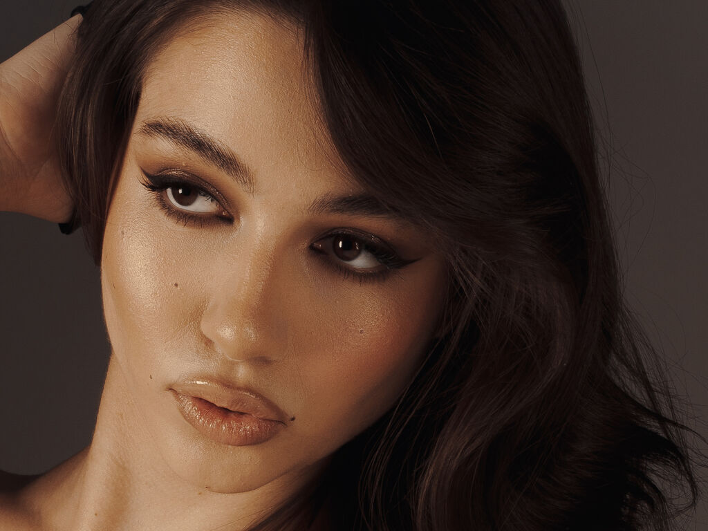 Perfil con Belkiskaroly - Imagen  n°0