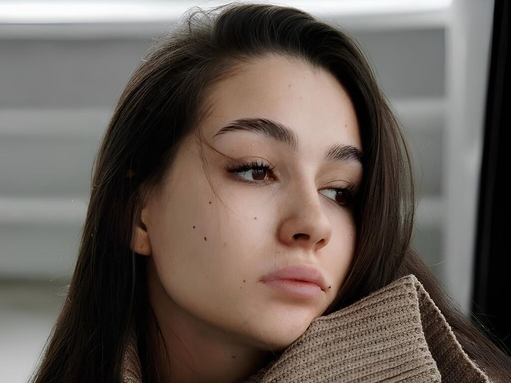 Perfil con Belkiskaroly - Imagen  n°1