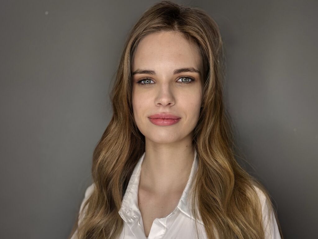 Bellaburtons's profile - Image n°0