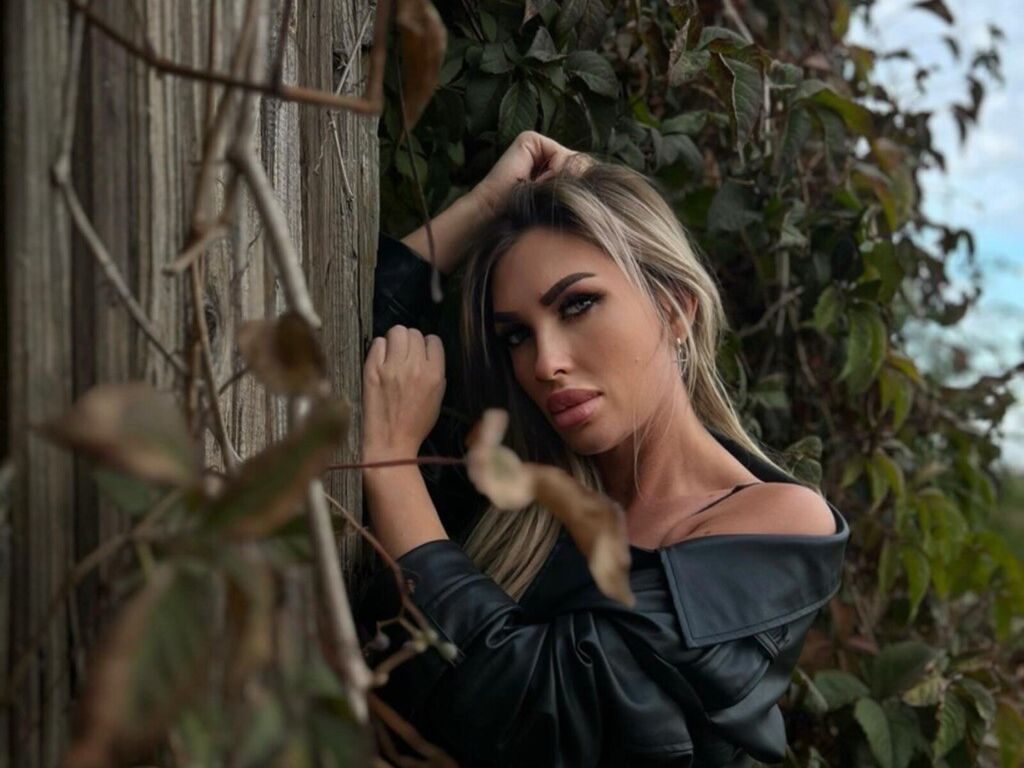 Bellaglamorous's profile - Image n°0