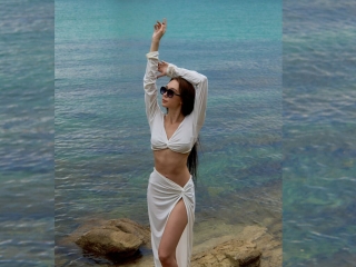 Sexo por webcam con Bellaroyce