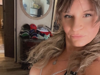 Bellasweetss's Sexcam