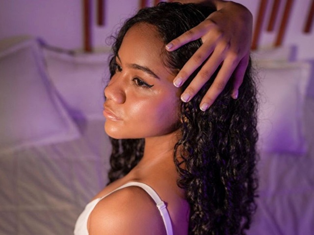 bellawhit's profile - Image n°2