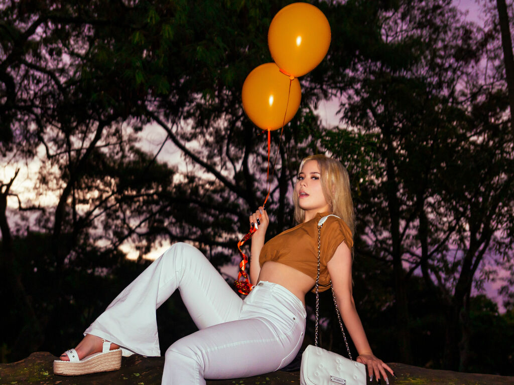 BellGrey's profile - Image n°9