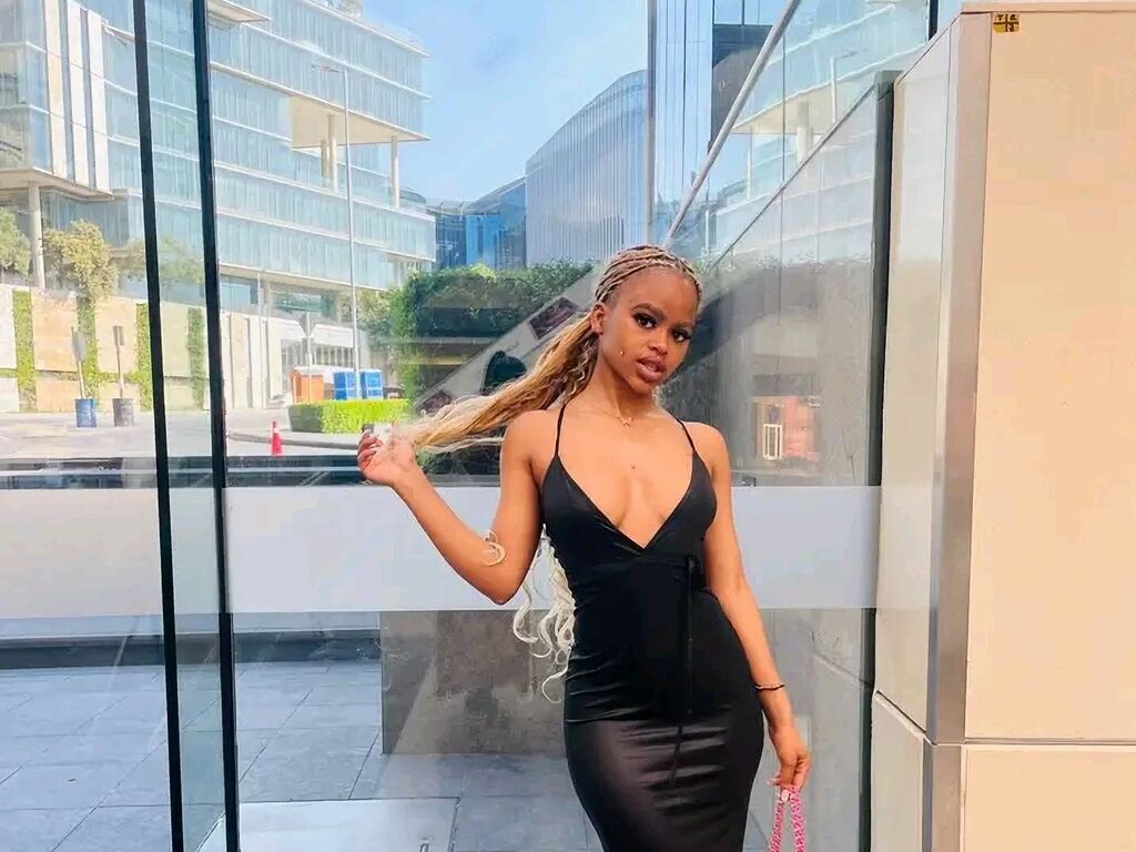 Profil de Bellzrosee - Photo n°1