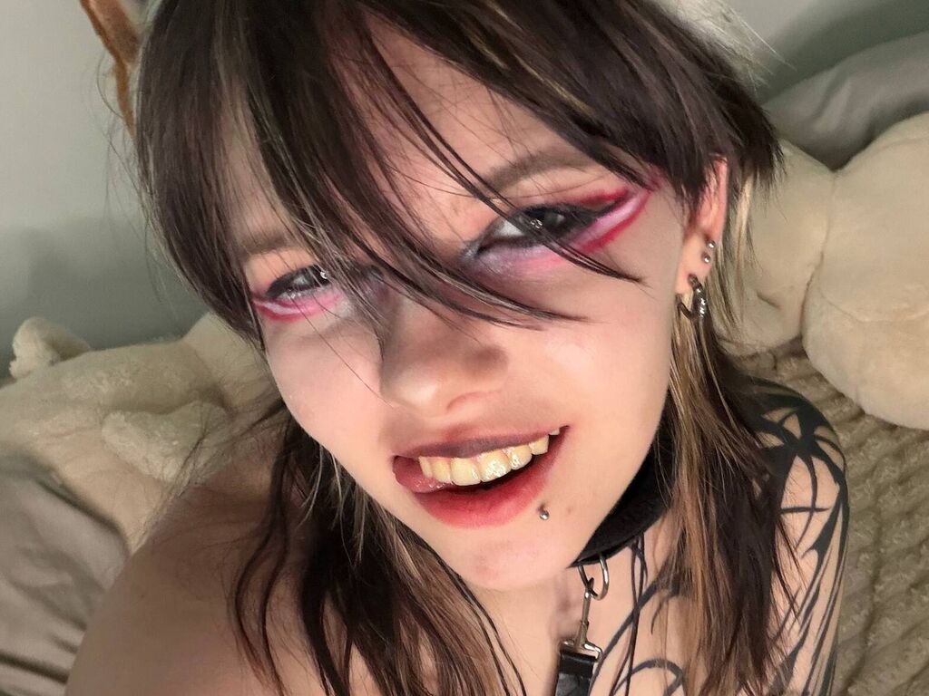 Bettiedaryanl's profile - Image n°0