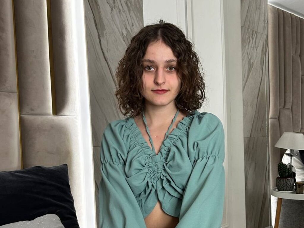 Bettybarr's profile - Image n°0