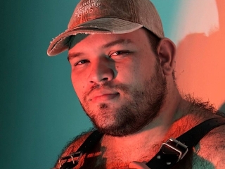 Sexo por webcam con Big_Bearrr