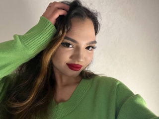 Webcam sex with Birdieknierim