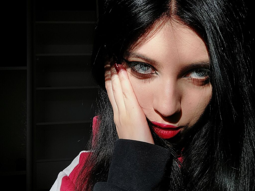 Blairlevine's profile - Image n°0