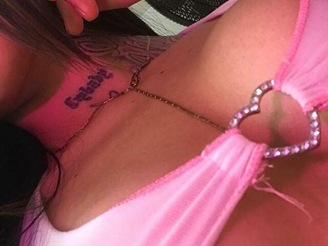 BlakeMegan's profile - Image n°2