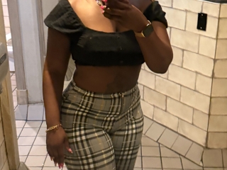 Webcam sex met Blaqfertitionyx