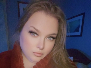 Blessedwcurves's profiel