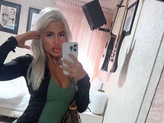 Webcam sex with Blondebaddie_Xx
