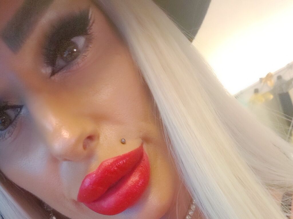 Perfil con Blondedelya - Imagen  n°0