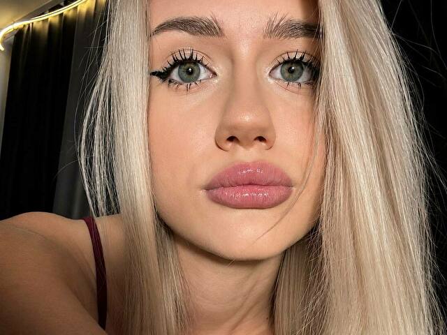 blondemoor's profile - Image n°10