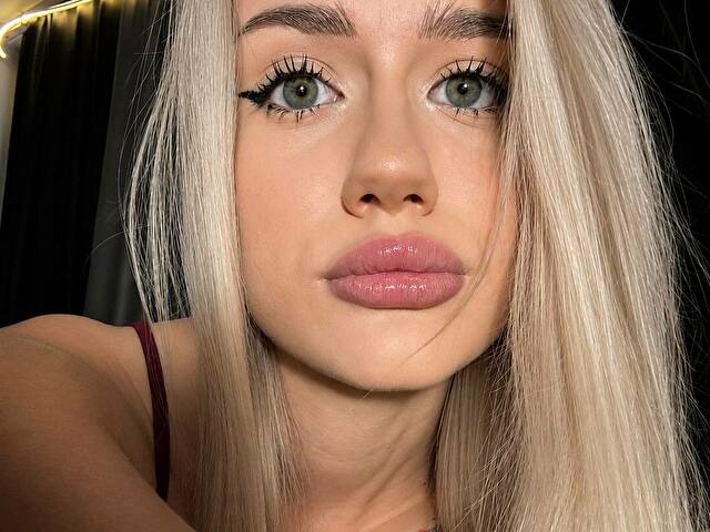 blondemoor's profile - Image n°2