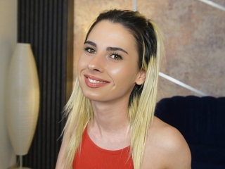 Sexo por webcam con Blondierhea