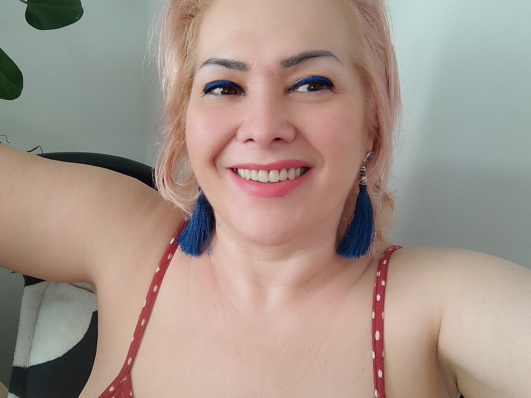 Perfil con BombonLatino - Imagen  n°1