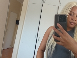 Webcam sex con BootyCaramel