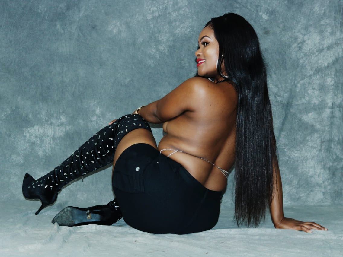 Bootyliciousx27's profile - Image n°0