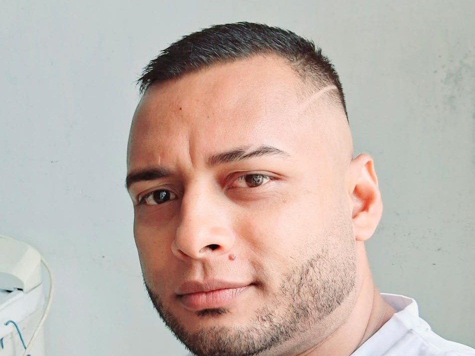 Boy_Dirty32's profile - Image n°0