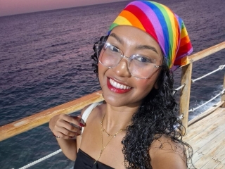 Sexo por webcam con Brey_Towers