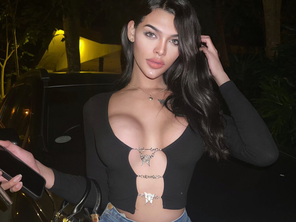 Briabalenciaga's profile - Image n°1