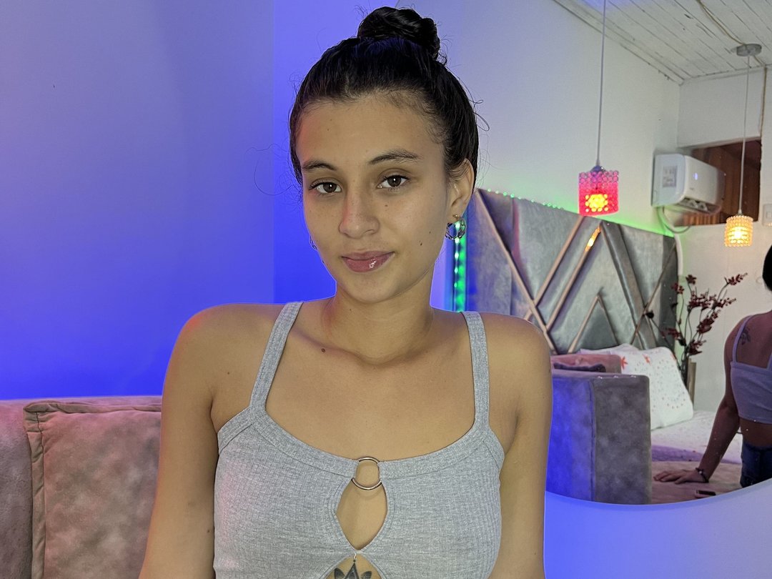 Briannaveluzzy's profile - Image n°0