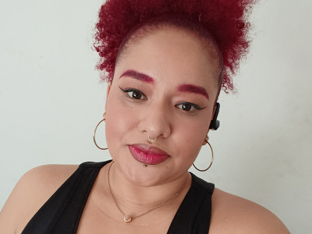 Brisethcurly's profile - Image n°0