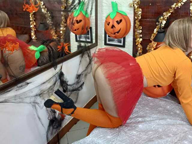 Britneyslave's profile - Image n°24