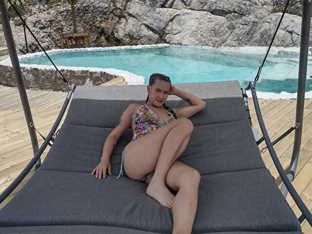 Britneyslave's profile - Image n°34